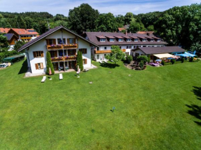  Landhotel Huber am See  Мюнзинг
